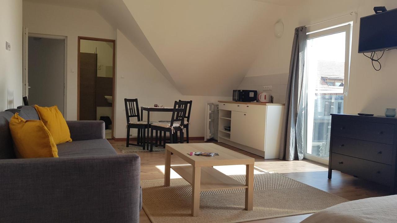Végvár Delux apartman Gyula Exterior foto